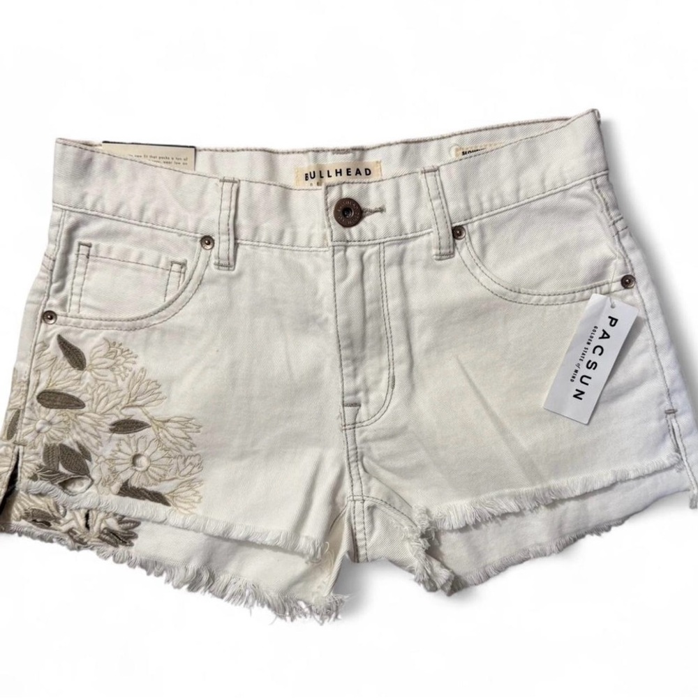 Pacsun Bullhead White Jean Shorts Distressed Cut-Off Style Brand New Size 1